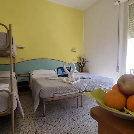Luna Rossa Basic Hotel 3*