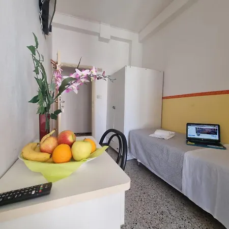Luna Rossa Basic Hotel